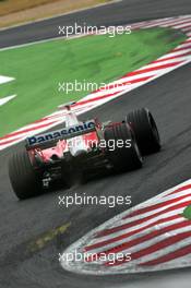 02.07.2005 Magny-Cours, France,  Jarno Trulli (ITA), Panasonic Toyota Racing TF105 - July, Formula 1 World Championship, Rd 10, French Grand Prix, Magny Cours, France, Practice