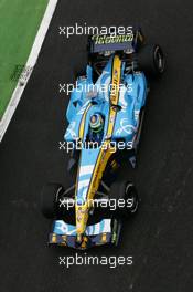 02.07.2005 Magny-Cours, France,  Giancarlo Fisichella, ITA, Mild Seven Renault F1 Team, R25, Action, Track - July, Formula 1 World Championship, Rd 10, French Grand Prix, Magny Cours, France, Practice