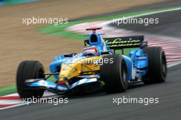02.07.2005 Magny-Cours, France,  Fernando Alonso (ESP), Mild Seven Renault F1 R25 - July, Formula 1 World Championship, Rd 10, French Grand Prix, Magny Cours, France, Practice