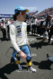 03.07.2005 Magny-Cours, France,  Fernando Alonso, ESP, Renault F1 Team - July, Formula 1 World Championship, Rd 10, French Grand Prix, Magny Cours, France