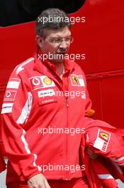30.06.2005 Magny-Cours, France,  Ross Brawn, GBR, Ferrari, Technical Director - June, Formula 1 World Championship, Rd 10, French Grand Prix, Magny Cours, France