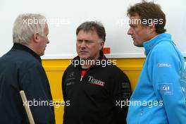 08.07.2005 Silverstone, England, Charlie Whiting, GBR, FIA safety delegate, race director & offical starter talks with engineers - July, Formula 1 World Championship, Rd 11, British Grand Prix, Silverstone, England