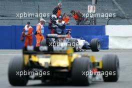 08.07.2005 Silverstone, England, Patrick Friesacher, AUT, Minardi Cosworth stops on track - July, Formula 1 World Championship, Rd 11, British Grand Prix, Silverstone, England, Practice