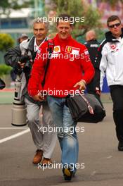 08.07.2005 Silverstone, England, Michael Schumacher (GER), Scuderia Ferrari Marlboro, Portrait, arriving at the circuit - July, Formula 1 World Championship, Rd 11, British Grand Prix, Silverstone, England