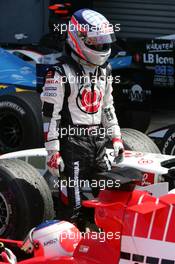 10.07.2005 Silverstone, England, Takuma Sato, JPN, BAR Honda - July, Formula 1 World Championship, Rd 11, British Grand Prix, Silverstone, England, Race