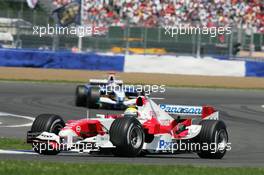 10.07.2005 Silverstone, England, Ralf Schumacher, GER, Panasonic Toyota Racing, TF105, Action, Track - July, Formula 1 World Championship, Rd 11, British Grand Prix, Silverstone, England, Race