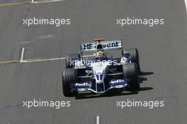 10.07.2005 Silverstone, England, Mark Webber, AUS, BMW WilliamsF1 Team, FW27, Action, Track - July, Formula 1 World Championship, Rd 11, British Grand Prix, Silverstone, England, Race