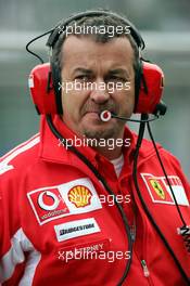 09.07.2005 Silverstone, England, Nigel Stepney, GBR, Ferrari race technical manager - July, Formula 1 World Championship, Rd 11, British Grand Prix, Silverstone, England, Practice