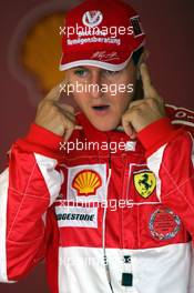 09.07.2005 Silverstone, England, Michael Schumacher, GER, Scuderia Ferrari Marlboro, F2005, Pitlane, Box, Garage - July, Formula 1 World Championship, Rd 11, British Grand Prix, Silverstone, England