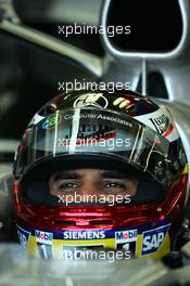 09.07.2005 Silverstone, England, Juan-Pablo Montoya, COL, Juan Pablo,West McLaren Mercedes, MP4-20, Pitlane, Box, Garage - July, Formula 1 World Championship, Rd 11, British Grand Prix, Silverstone, England, Practice