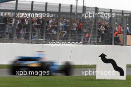 09.07.2005 Silverstone, England, Fernando Alonso, ESP, Mild Seven Renault F1 Team, R25, Action, Track - July, Formula 1 World Championship, Rd 11, British Grand Prix, Silverstone, England, Practice