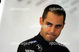 09.07.2005 Silverstone, England, Juan-Pablo Montoya, COL, Juan Pablo,West McLaren Mercedes, MP4-20, Pitlane, Box, Garage - July, Formula 1 World Championship, Rd 11, British Grand Prix, Silverstone, England, Practice