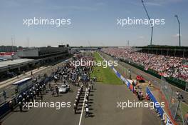 10.07.2005 Silverstone, England, Grid - July, Formula 1 World Championship, Rd 11, British Grand Prix, Silverstone, England