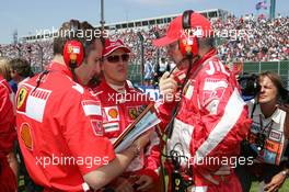 10.07.2005 Silverstone, England, Michael Schumacher, GER, Ferrari and Ross Brawn, GBR, Ferrari, Technical Director - July, Formula 1 World Championship, Rd 11, British Grand Prix, Silverstone, England