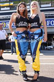10.07.2005 Silverstone, England, Playstation Girls, Lucy Pinder and Michelle Marsh (blond)  - July, Formula 1 World Championship, Rd 11, British Grand Prix, Silverstone, England