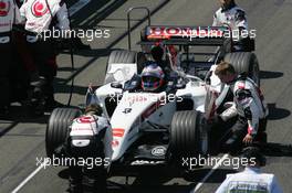 10.07.2005 Silverstone, England, Grid - Jenson Button, GBR, BAR Honda - July, Formula 1 World Championship, Rd 11, British Grand Prix, Silverstone, England