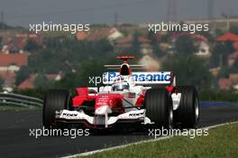 30.07.2005 Hungaroring, Hungary, Jarno Trulli (ITA), Panasonic Toyota Racing TF105 - July, Formula 1 World Championship, Rd 13, Hungarian Grand Prix, Budapest, Hungary, HUN, Practice