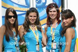 30.07.2005 Hungaroring, Hungary, Girls in the paddock - July, Formula 1 World Championship, Rd 13, Hungarian Grand Prix, Budapest, Hungary, HUN