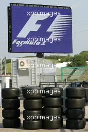 28.07.2005 Hungaroring, Hungary, Formula One tyres - July, Formula 1 World Championship, Rd 13, Hungarian Grand Prix, Budapest, Hungary, HUN