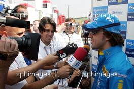 28.07.2005 Hungaroring, Hungary, Fernando Alonso, ESP, Renault F1 Team - July, Formula 1 World Championship, Rd 13, Hungarian Grand Prix, Budapest, Hungary, HUN
