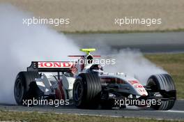 15.12.2005 Jerez, Spain,  Anthony Davidson (GBR), Honda Racing F1 Team, drives through cement dust - Formula One Testing, Jerez de la Frontera