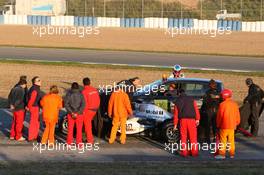 13.12.2005 Jerez, Spain,  Gary Paffet (GBR), McLaren Mercedes, stops on circuit - Formula One Testing, Jerez de la Frontera