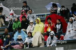 07.10.2005 Suzuka, Japan,  Crowd - October, Formula 1 World Championship, Rd 18, Japanese Grand Prix, Friday