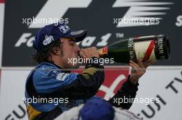 09.10.2005 Suzuka, Japan,  Fernando Alonso, ESP, Renault F1 Team - October, Formula 1 World Championship, Rd 18, Japanese Grand Prix, Sunday Podium