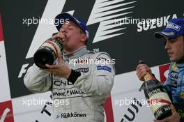 09.10.2005 Suzuka, Japan,  Kimi Raikkonen, FIN, Räikkönen, McLaren Mercedes - October, Formula 1 World Championship, Rd 18, Japanese Grand Prix, Sunday Podium