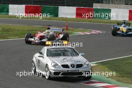 09.10.2005 Suzuka, Japan,  The safety car - October, Formula 1 World Championship, Rd 18, Japanese Grand Prix, Sunday Race