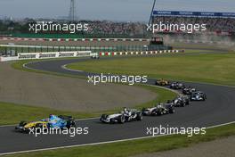 09.10.2005 Suzuka, Japan,  Fernando Alonso, ESP, Mild Seven Renault F1 Team, R25, Action, Track - October, Formula 1 World Championship, Rd 18, Japanese Grand Prix, Sunday Race