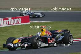 09.10.2005 Suzuka, Japan,  David Coulthard, GBR, Red Bull Racing, RB1, Action, Track - October, Formula 1 World Championship, Rd 18, Japanese Grand Prix, Sunday Race