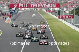 09.10.2005 Suzuka, Japan,  Ralf Schumacher, GER, Panasonic Toyota Racing, TF105, Action, Track leads the start of the race - October, Formula 1 World Championship, Rd 18, Japanese Grand Prix, Sunday Race