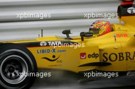 08.10.2005 Suzuka, Japan,  Tiago Monteiro, PRT, Jordan, EJ15, Action, Track - October, Formula 1 World Championship, Rd 18, Japanese Grand Prix, Saturday Practice
