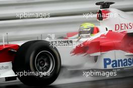 08.10.2005 Suzuka, Japan,  Ralf Schumacher, GER, Panasonic Toyota Racing, TF105, Action, Track - October, Formula 1 World Championship, Rd 18, Japanese Grand Prix, Saturday Practice