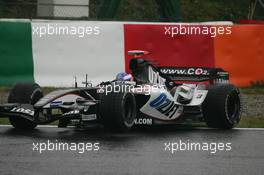 08.10.2005 Suzuka, Japan,  Robert Doornbos, NED, Minardi Cosworth, Action, Track - October, Formula 1 World Championship, Rd 18, Japanese Grand Prix, Saturday Practice