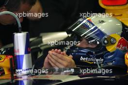 25.08.2005 Monza, Italy, Christian Klien, AUT, Red Bull Racing, talking to an engineer- August, F1 testing, Autodromo Nazionale Monza, Italy