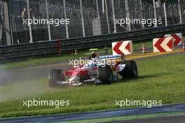 24.08.2005 Monza, Italy, Olivier Panis, FRA, Test Driver, Panasonic Toyota Racing, spinning off track  - August, F1 testing, Autodromo Nazionale Monza, Italy