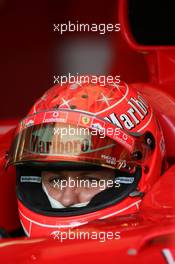 19.03.2005 Sepang, Malaysia, Michael Schumacher, GER, Scuderia Ferrari Marlboro F2004M, Pitlane, Box, Garage - Saturday, March, Formula 1 World Championship, Rd 2, Practice, Malaysian Grand Prix, KUL, Kuala Lumpur