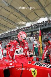 20.03.2005 Sepang, Malaysia, Michael Schumacher, GER, Ferrari - Sunday, March, Formula 1 World Championship, Rd 2, Grid, Malaysian Grand Prix, KUL, Kuala Lumpur