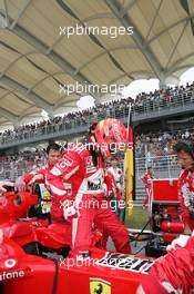 20.03.2005 Sepang, Malaysia, Michael Schumacher, GER, Ferrari - Sunday, March, Formula 1 World Championship, Rd 2, Grid, Malaysian Grand Prix, KUL, Kuala Lumpur