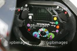 17.03.2005 Sepang, Malaysia, BAR Honda Steering Wheel - Thursday, March, Formula 1 World Championship, Rd 2, Malaysian Grand Prix, KUL, Kuala Lumpur