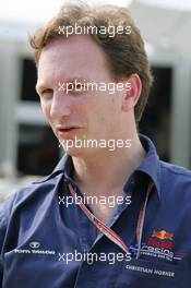 17.03.2005 Sepang, Malaysia, Christian Horner, GBR, Red Bull Racing team Principal - Thursday, March, Formula 1 World Championship, Rd 2, Malaysian Grand Prix, KUL, Kuala Lumpur