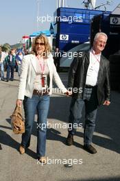 22.04.2005 Imola, San Marino, Rolf Schumacher (GER), father of Michael and Ralf Schumacher, with Barbara Stahl - April, Formula 1 World Championship, Rd 4, San Marino Grand Prix, RSM