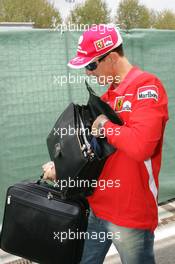 21.04.2005 Imola, San Marino, Arrival of Michael Schumacher, GER, Ferrari - Thursday, April, Formula 1 World Championship, Rd 4, San Marino Grand Prix, RSM