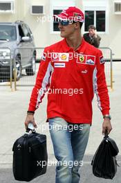 21.04.2005 Imola, San Marino, Arrival of Michael Schumacher, GER, Ferrari - Thursday, April, Formula 1 World Championship, Rd 4, San Marino Grand Prix, RSM