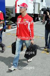 21.04.2005 Imola, San Marino, Arrival of Michael Schumacher, GER, Ferrari - Thursday, April, Formula 1 World Championship, Rd 4, San Marino Grand Prix, RSM