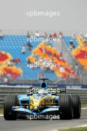 19.08.2005 Istanbul, Turkey, Giancarlo Fisichella, ITA, Mild Seven Renault F1 Team, R25, Action, Track - August, Formula 1 World Championship, Rd 14, Turkish Grand Prix, Istanbul Park, Turkey, Practice