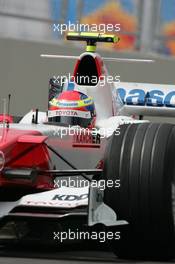 19.08.2005 Istanbul, Turkey, Ricardo Zonta, BRA, Test Driver, Panasonic Toyota Racing, Action, Track - August, Formula 1 World Championship, Rd 14, Turkish Grand Prix, Istanbul Park, Turkey, Practice