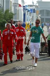 19.08.2005 Istanbul, Turkey, Michael Schumacher, GER, Ferrari, Jean Todt, FRA, Ferrari, Teamchief, General Manager, GES - August, Formula 1 World Championship, Rd 14, Turkish Grand Prix, Istanbul Park, Turkey